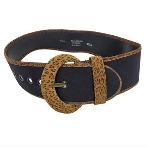 Accessories by Pearl Belt Medium Animal Print Black Buckle Vintage USA Made